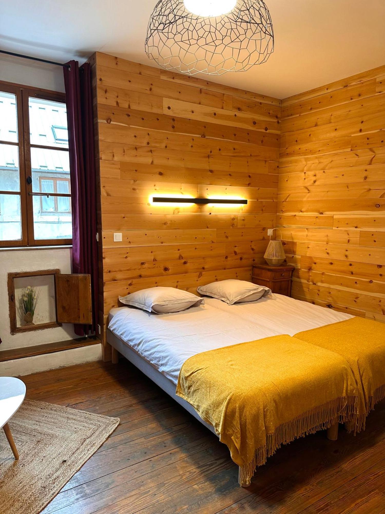 Auberge Le Glacier Bleu Mont-Dauphin Eksteriør bilde